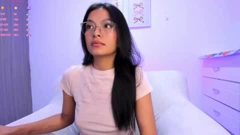 Snapshot of barbie_brunette3 chatting on January 2025 02:04:01 AM  independet model online show from January 2025 02:04:01 AM