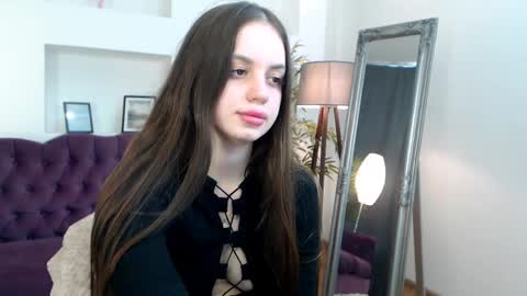 Scarlett online show from April 2026 12:15:02 PM