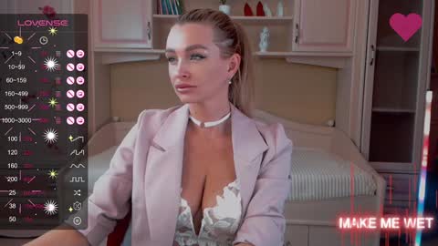 Snapshot of barbie_kiss1 chatting on February 2025 01:00:01 AM barbie online show from February 2025 01:00:01 AM