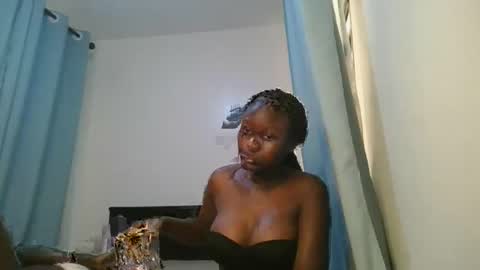 Snapshot of barbie_queen2 chatting on March 2026 09:13:01 AM queen online show from March 2026 09:13:01 AM