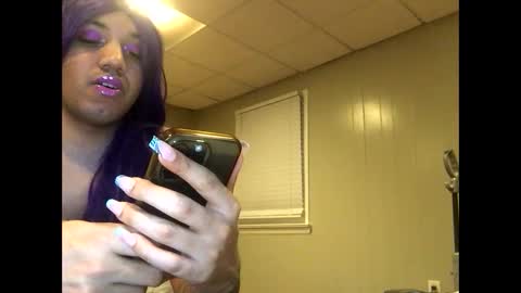 Snapshot of barbiegutzfan3 chatting on October 2025 03:56:01 AM Tsbaby301 online show from October 2025 03:56:01 AM