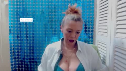 Snapshot of barbiemature chatting on November 2025 10:12:02 AM barbiemature online show from November 2025 10:12:02 AM