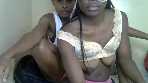 Snapshot of barbies_girles chatting on October 2025 07:54:02 AM barbies_girles online show from October 2025 07:54:02 AM