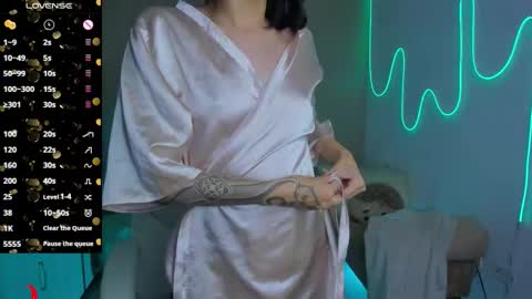 Barbie Scot online show from October 2025 08:42:01 PM