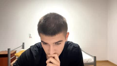 Snapshot of barepulse chatting on November 2025 08:20:02 PM Eric online show from November 2025 08:20:02 PM