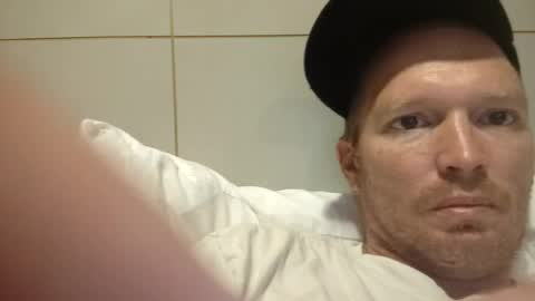 Snapshot of barniemay1 chatting on July 2026 06:42:01 AM barniemay1 online show from July 2026 06:42:01 AM