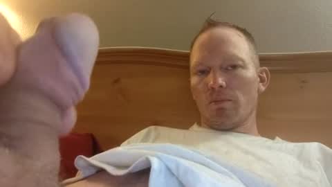 Snapshot of barniemay1 chatting on August 2026 07:33:02 AM barniemay1 online show from August 2026 07:33:02 AM