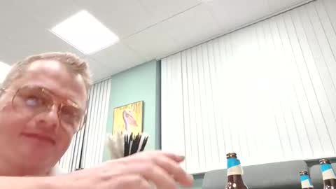 barrrry1994 online show from October 2025 02:28:01 AM