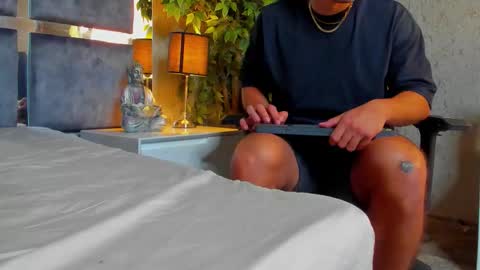 Bastian Independent Model online show from September 2025 04:18:02 PM