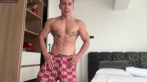 Snapshot of bastian_franco01 chatting on June 2026 12:30:02 PM Bastian Independent Model online show from June 2026 12:30:02 PM