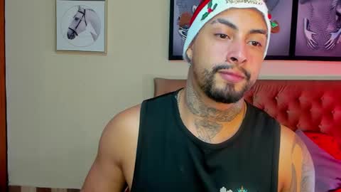 bastian_jones1 online show from December 2024 01:53:01 AM