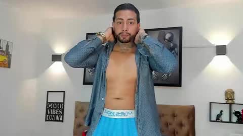 bastian_jones1 online show from September 2025 10:20:01 PM