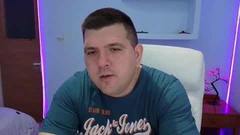 Snapshot of basystem8 chatting on September 2025 02:33:02 AM BASY online show from September 2025 02:33:02 AM