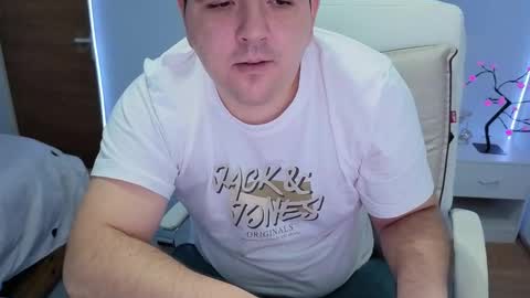 Snapshot of basystem8 chatting on November 2025 03:41:01 AM BASY online show from November 2025 03:41:01 AM