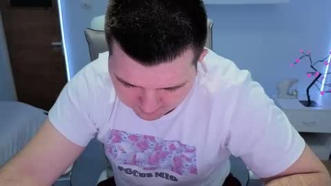 Snapshot of basystem8 chatting on November 2025 04:48:02 AM BASY online show from November 2025 04:48:02 AM