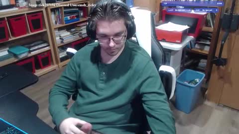 Snapshot of baterricky chatting on November 2025 04:11:02 PM Ricky online show from November 2025 04:11:02 PM