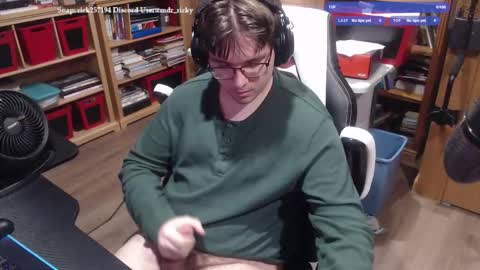 Snapshot of baterricky chatting on December 2025 03:28:02 PM Ricky online show from December 2025 03:28:02 PM