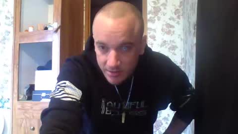 Snapshot of battlewolfxx chatting on December 2024 04:25:01 PM battlewolfxx online show from December 2024 04:25:01 PM