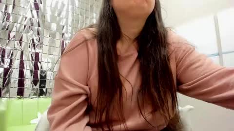 Snapshot of battymoll chatting on March 2025 06:37:02 PM battymoll online show from March 2025 06:37:02 PM