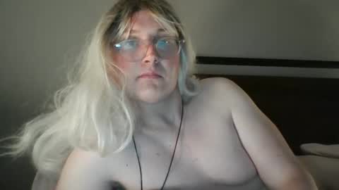 Snapshot of bawblejam chatting on December 2024 11:13:01 AM BjBambi online show from December 2024 11:13:01 AM