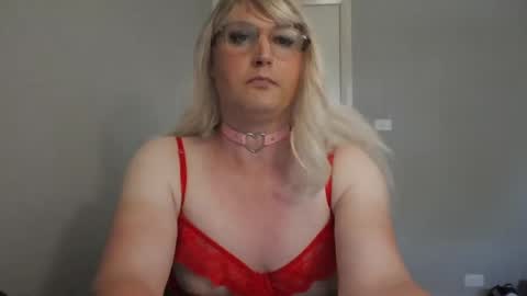 Snapshot of bawblejam chatting on February 2025 04:26:02 AM BjBambi online show from February 2025 04:26:02 AM