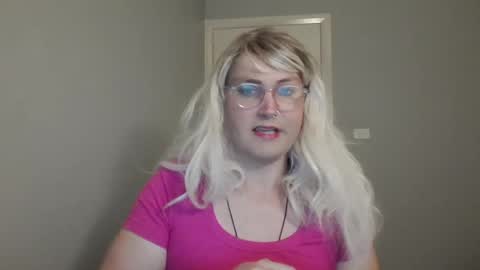 Snapshot of bawblejam chatting on February 2025 11:44:02 AM BjBambi online show from February 2025 11:44:02 AM