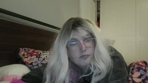 Snapshot of bawblejam chatting on October 2025 09:21:02 AM BjBambi online show from October 2025 09:21:02 AM