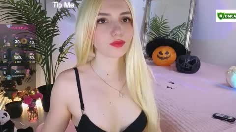 Snapshot of bb_cute1 chatting on October 2025 02:40:01 PM Kris online show from October 2025 02:40:01 PM