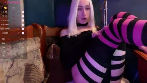 Sasha online show from December 2025 03:42:01 PM