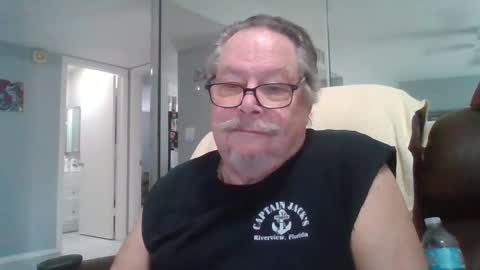 Snapshot of bbb1952 chatting on January 2026 03:06:02 PM Single Grandpa in Florida. Love to C2C and have Fun Privately online show from January 2026 03:06:02 PM