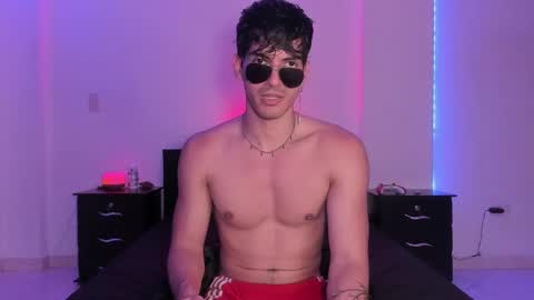 Valentino online show from January 2025 09:36:01 PM