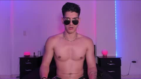 Valentino online show from February 2025 12:40:02 AM