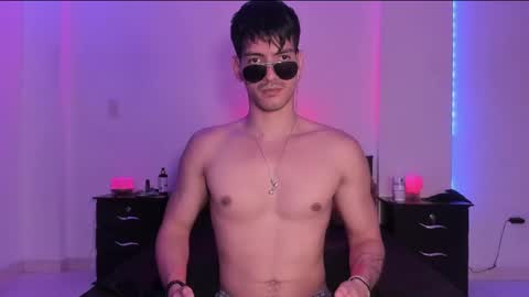 Valentino online show from February 2025 09:15:02 PM