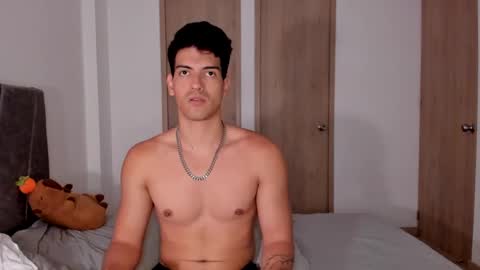 Valentino online show from September 2025 11:30:01 PM