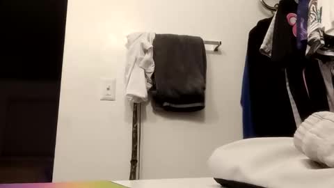 bbc8inche online show from November 2025 06:15:01 PM