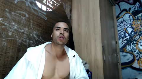 Justin online show from November 2025 10:09:01 PM