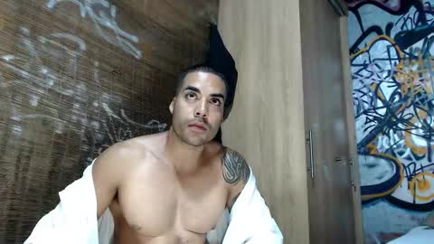 Justin online show from November 2025 11:59:02 PM