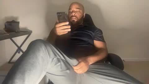 Zaddy online show from March 2026 11:27:02 AM