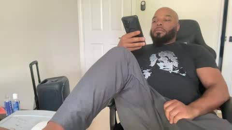 Snapshot of bbcfun44 chatting on June 2026 02:34:01 PM Zaddy online show from June 2026 02:34:01 PM
