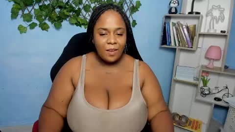 Snapshot of bbw_charlote chatting on November 2025 12:20:01 PM Charlote online show from November 2025 12:20:01 PM