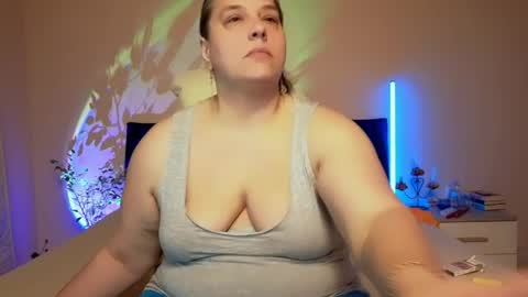 Love online show from April 2026 02:15:02 AM