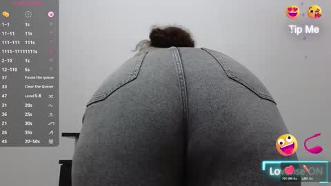 Snapshot of bbw_milf_4u chatting on December 2025 09:29:02 AM Emma online show from December 2025 09:29:02 AM