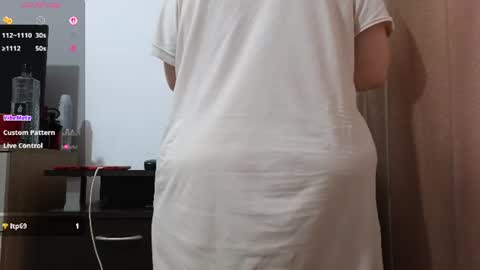 Snapshot of bbw_milf_4u chatting on June 2026 10:13:02 AM Emma online show from June 2026 10:13:02 AM