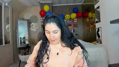 Snapshot of bbwluxurymuse chatting on June 2026 12:08:01 PM bbwluxurymuse online show from June 2026 12:08:01 PM