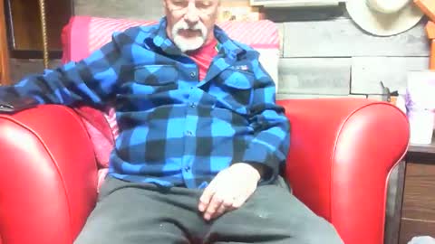 bbwlvr16 online show from April 2026 06:04:02 PM