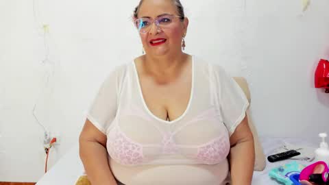 Salome online show from April 2026 07:47:02 PM