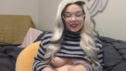 Snapshot of bbycheshire chatting on November 2025 04:45:02 AM bbycheshire online show from November 2025 04:45:02 AM