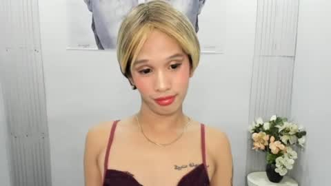 Snapshot of bbygrlamerah chatting on June 2026 12:19:01 AM SEXY TRIO online show from June 2026 12:19:01 AM