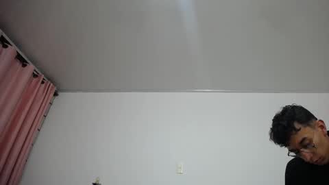 Sara  Juan online show from October 2025 02:55:01 AM