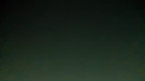 Snapshot of beach_bunny69 chatting on December 2024 10:05:02 AM Emma online show from December 2024 10:05:02 AM